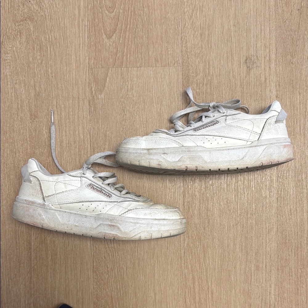 Used reeboks